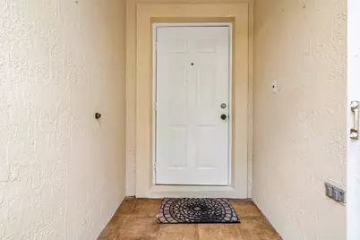9049 Tremezzo Lane, Boynton Beach, FL 33472 - Photo 4