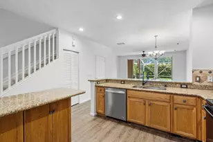 9049 Tremezzo Ln, Boynton Beach, FL 33472 - Photo 10