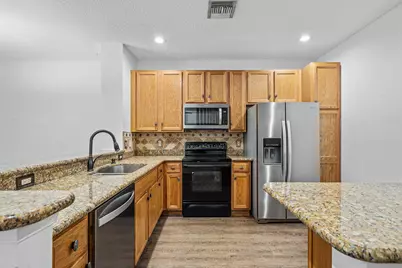 9049 Tremezzo Lane, Boynton Beach, FL 33472 - Photo 8