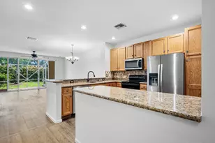9049 Tremezzo Ln, Boynton Beach, FL 33472 - Photo 6