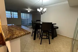 3300 W Rolling Hills Cir, Davie, FL 33328 - Photo 4