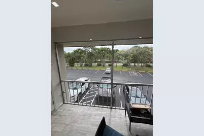 21 Jacaranda Country Club Drive #224, Plantation, FL 33324 - Photo 6