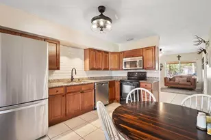 2514 SE Washington St St, Stuart, FL 34997 - Photo 4