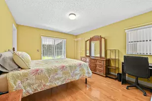 3358 Americo Dr, West Palm Beach, FL 33417 - Photo 12