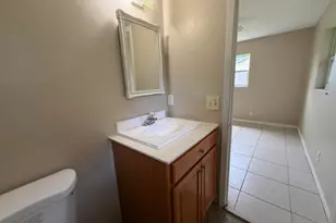 3654 Coconut Rd, Palm Springs, FL 33461 - Photo 12