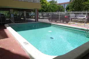 2008 Jackson St, Hollywood, FL 33020 - Photo 2