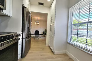 835 Salem Ln, Lake Worth, FL 33467 - Photo 6