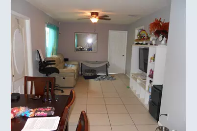 3290 NE 10th Avenue, Oakland Park, FL 33334 - Photo 4