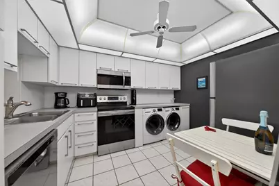6000 N Ocean Boulevard #2a, Lauderdale by the Sea, FL 33308 - Photo 2