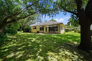 321 Del Rio Blvd, Boca Raton, FL 33432 - Photo 32