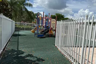 16135 Emerald Cove Rd, Weston, FL 33331 - Photo 18