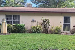 4642 Edwards Rd, Fort Pierce, FL 34981 - Photo 2