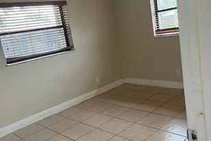 6131 SW 42nd Pl, Davie, FL 33314 - Photo 2