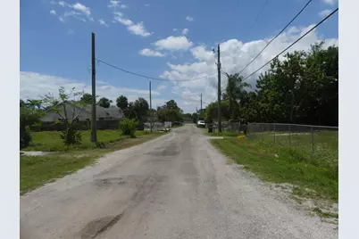6633 Riggers Road, Lake Worth, FL 33462 - Photo 6