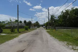 6633 Riggers Rd, Lake Worth, FL 33462 - Photo 6