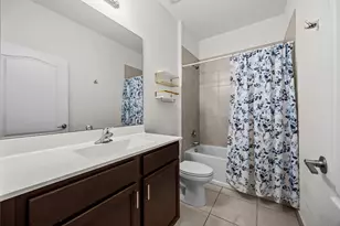 8095 NW Greenbank Cir, Port Saint Lucie, FL 34987 - Photo 18