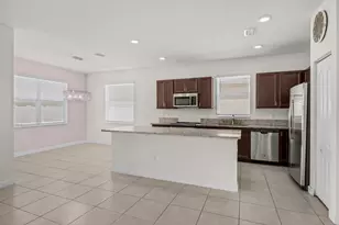 8095 NW Greenbank Cir, Port Saint Lucie, FL 34987 - Photo 6