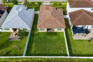 8095 NW Greenbank Cir, Port Saint Lucie, FL 34987 - Photo 28