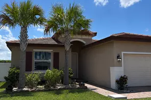8095 NW Greenbank Cir, Port Saint Lucie, FL 34987 - Photo 2