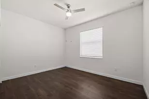 8095 NW Greenbank Cir, Port Saint Lucie, FL 34987 - Photo 16
