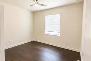 8095 NW Greenbank Cir, Port Saint Lucie, FL 34987 - Photo 10