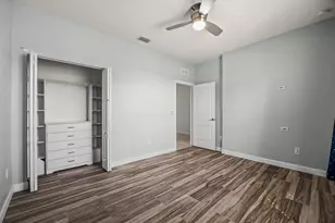 8095 NW Greenbank Cir, Port Saint Lucie, FL 34987 - Photo 20