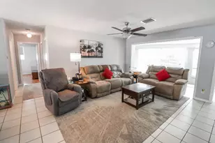 1009 SE 15th St, Deerfield Beach, FL 33441 - Photo 10
