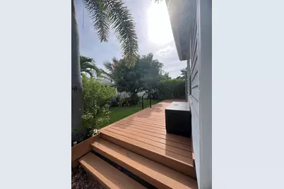 733 Green Street, West Palm Beach, FL 33405 - Photo 10