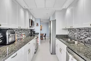 2841 N Ocean Blvd, Fort Lauderdale, FL 33308 - Photo 32
