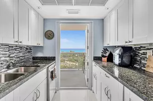 2841 N Ocean Blvd, Fort Lauderdale, FL 33308 - Photo 22