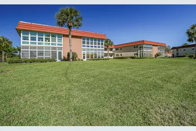 67 Royal Oak Drive #206, Vero Beach, FL 32962 - Photo 2