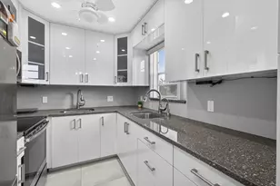 160 Easthampton, West Palm Beach, FL 33417 - Photo 1