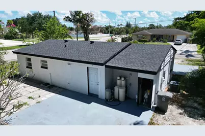 6507 Alexander Road, West Palm Beach, FL 33413 - Photo 4