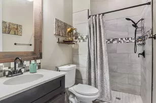 556 Cresta Cir, West Palm Beach, FL 33413 - Photo 32