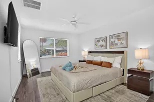 2101 NE 25th St, Wilton Manors, FL 33305 - Photo 32