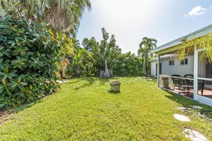 16841 Royal Poinciana Dr, Weston, FL 33326 - Photo 10