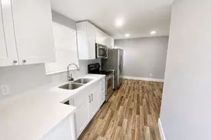 345 NE 168th St, North Miami Beach, FL 33162 - Photo 2