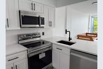112 Royal Park Drive #4b, Oakland Park, FL 33309 - Photo 8