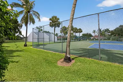 9667 Sunny Isle Circle, Boca Raton, FL 33428 - Photo 32