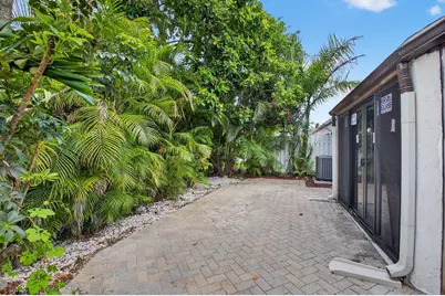 9667 Sunny Isle Circle, Boca Raton, FL 33428 - Photo 26