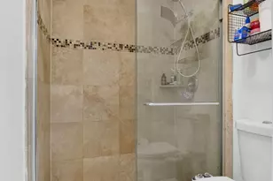 9667 Sunny Isle Cir, Boca Raton, FL 33428 - Photo 22