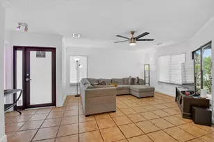 9667 Sunny Isle Cir, Boca Raton, FL 33428 - Photo 6
