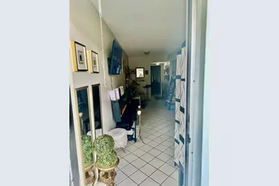 215 Windsor J, West Palm Beach, FL 33417 - Photo 4
