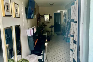 215 Windsor J, West Palm Beach, FL 33417 - Photo 4