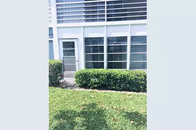 215 Windsor J, West Palm Beach, FL 33417 - Photo 2