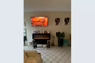 215 Windsor J, West Palm Beach, FL 33417 - Photo 6