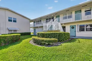 600 Horizon W, Boynton Beach, FL 33435 - Photo 2