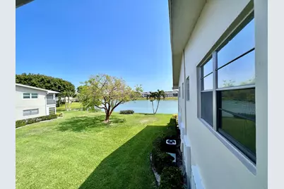 136 Somerset G, West Palm Beach, FL 33417 - Photo 16