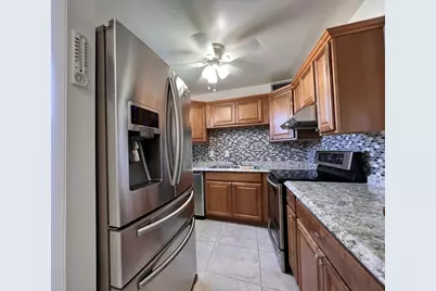 136 Somerset G, West Palm Beach, FL 33417 - Photo 28