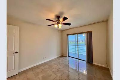 136 Somerset G, West Palm Beach, FL 33417 - Photo 8